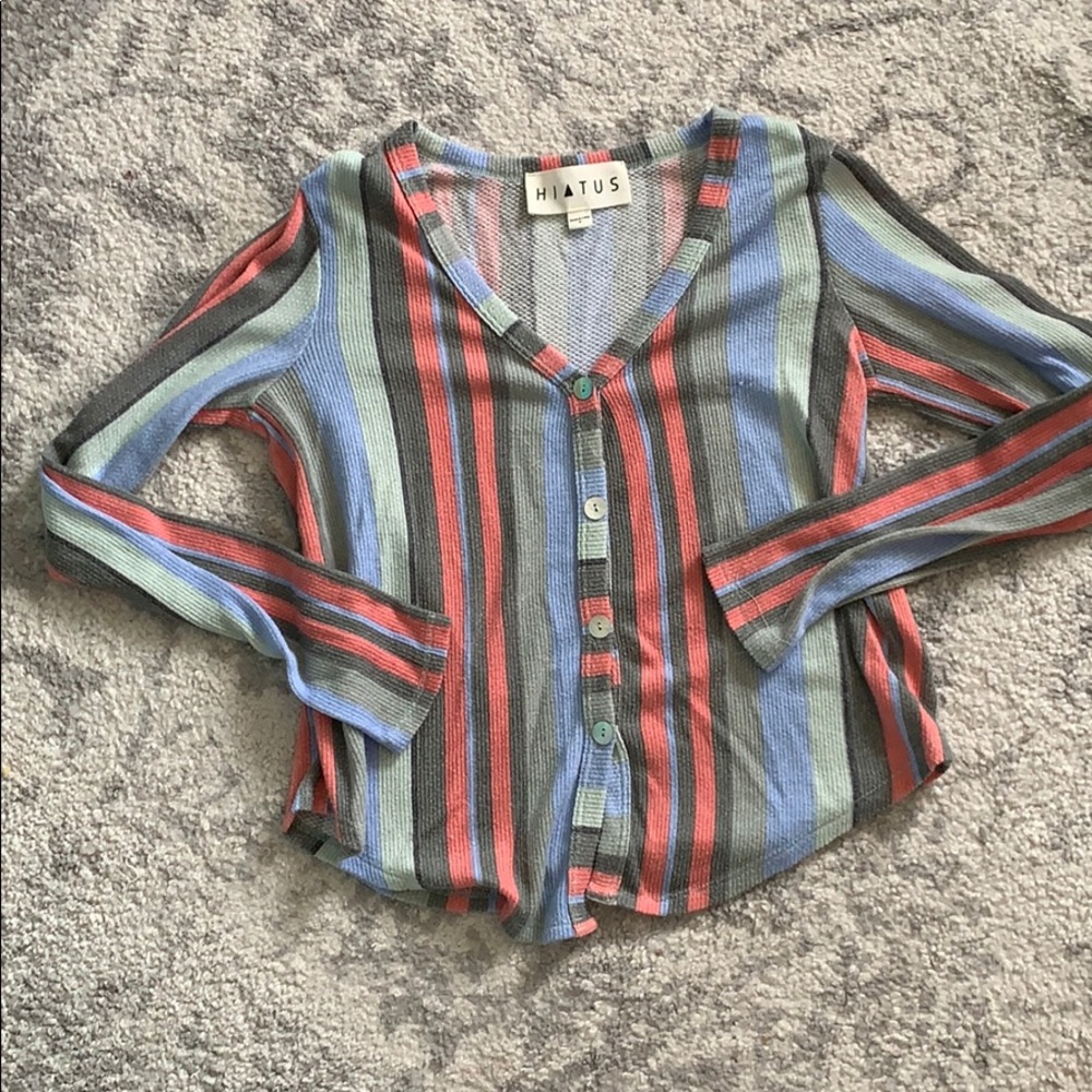 Adorable long sleeve shirt! Hardly worn.